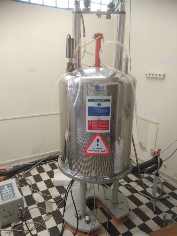 BRUKER AVANCE I 400 MHz